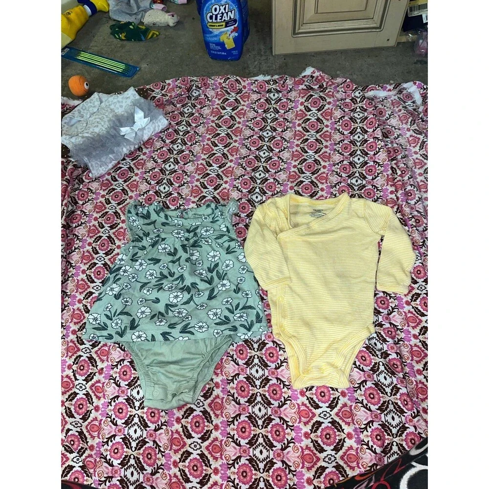 Lot of 6 Baby Girl’s Bodysuits Size 6 Months